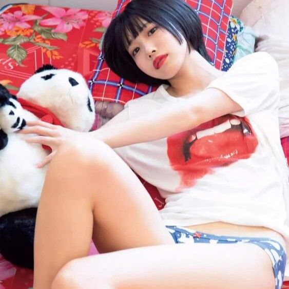 【画像】あのちゃん、セクシードレスで大人の色気を見せつけてしまうｗｗｗｗｗｗｗ