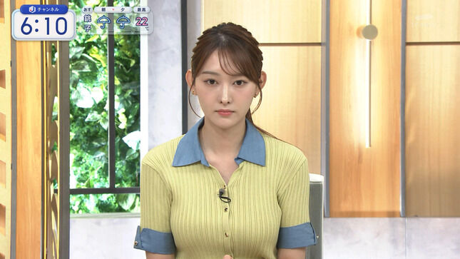 【画像】森山みなみアナがニットで激しく巨乳を強調してしまう！！【GIF動画あり】