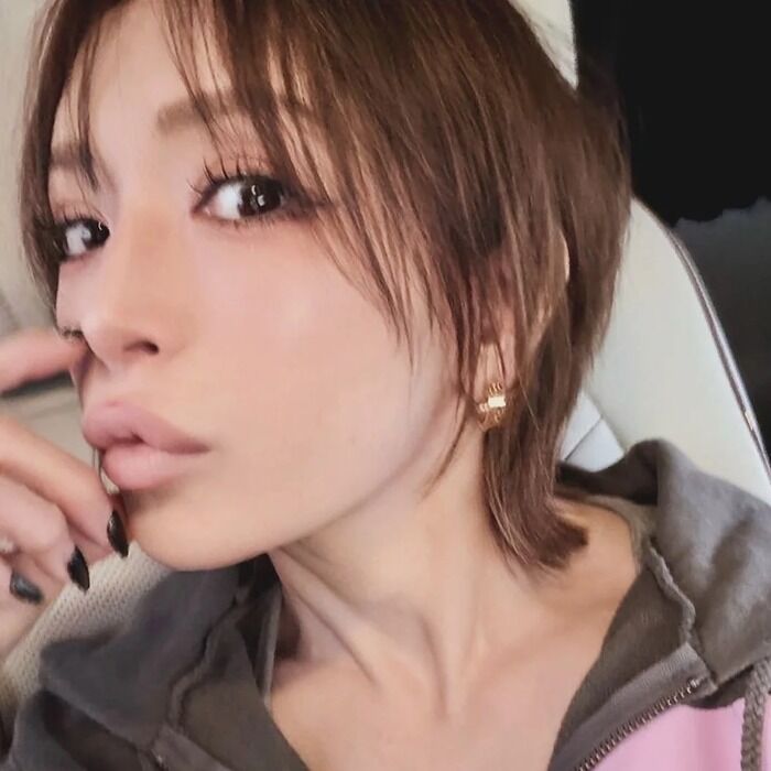 【画像】浜崎あゆみさん、レベル48のビジュアルが話題になってしまうｗｗｗｗｗｗｗ