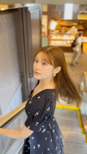【画像】増田紗織アナ 胸チラ、谷間チラ！！【GIF動画あり】