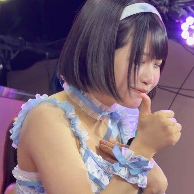 【動画】地下アイドルさん、親が見たら泣きそうな衣装でライブに出てしまうｗｗｗｗｗｗｗ