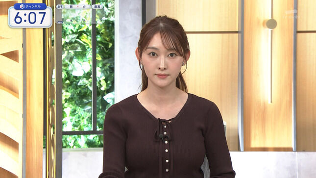 【画像】森山みなみアナ ピタピタニットで胸元を強調！！【GIF動画あり】