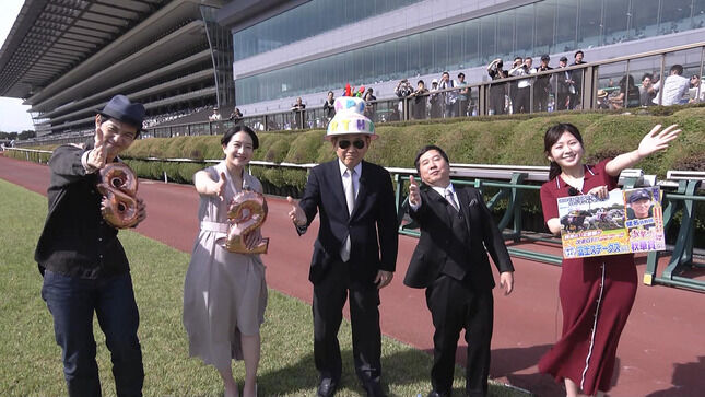 【画像】冨田有紀アナ ニットワンピの競馬中継！！