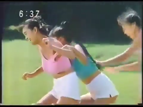 【動画】昭和のCM、完全にコンプラアウトのエ□さｗｗｗｗｗｗｗ