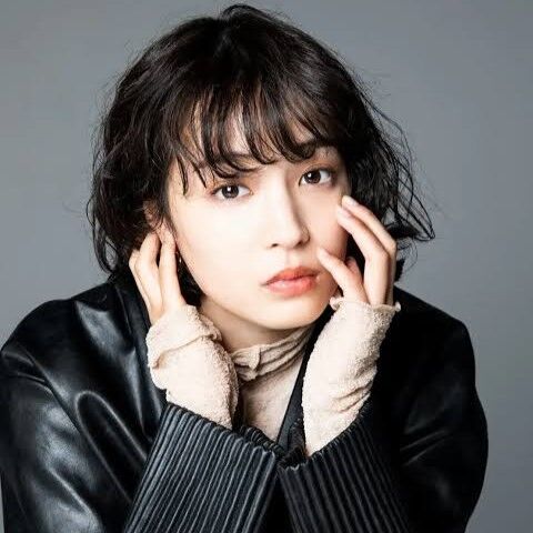 【画像】広瀬すずさん、乳房くっきり奇跡のショットがこちらｗｗｗｗｗｗｗ