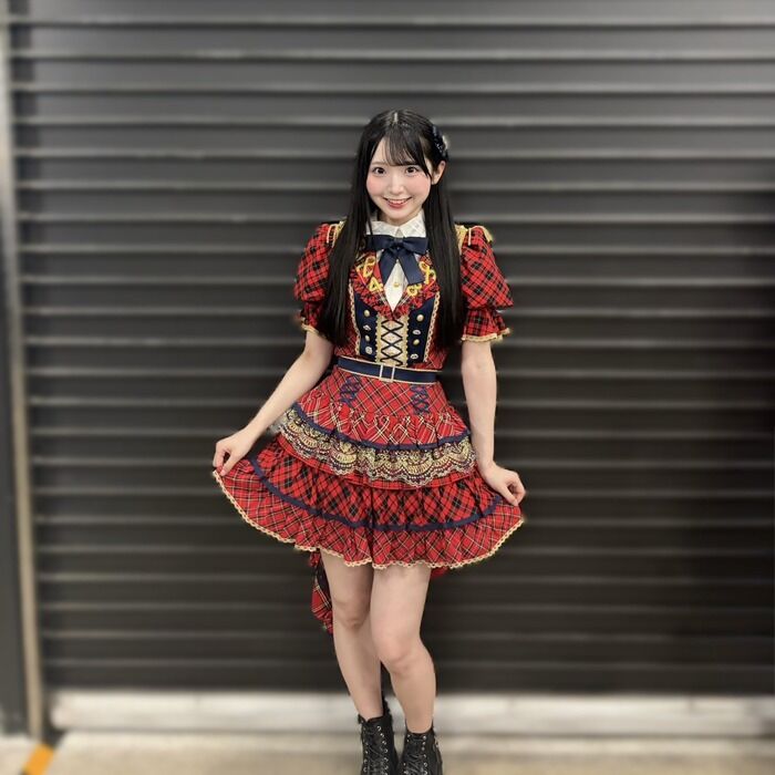 【画像】AKB研修生さん、ミニスカすぎてお尻の始まりが見えてしまうwwwwww