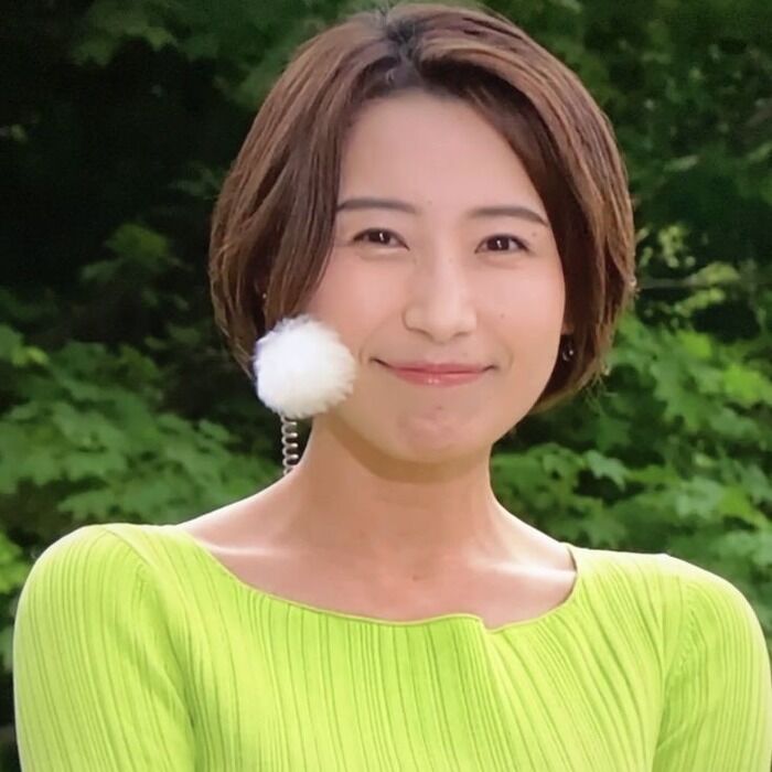 【画像】気象予報士の近藤奈央さん、透け透けロングスカートがえちえちwwwwwwww