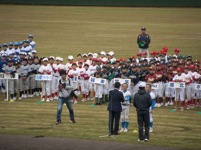 前回優勝チーム乃木ライオンズ優勝旗返還