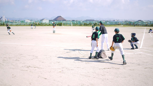 城東グリーンソックスのシートノック開始