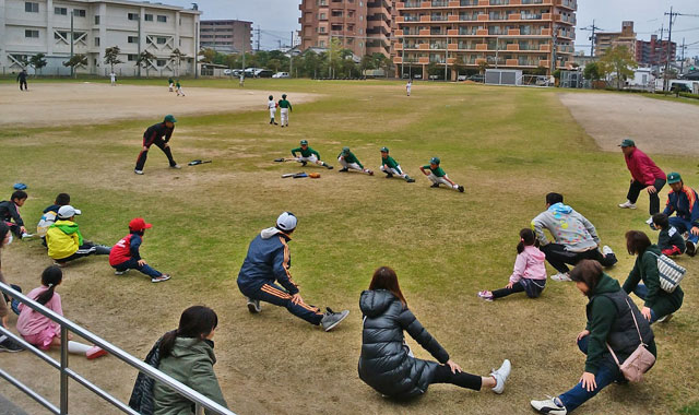 野球体験会の準備運動