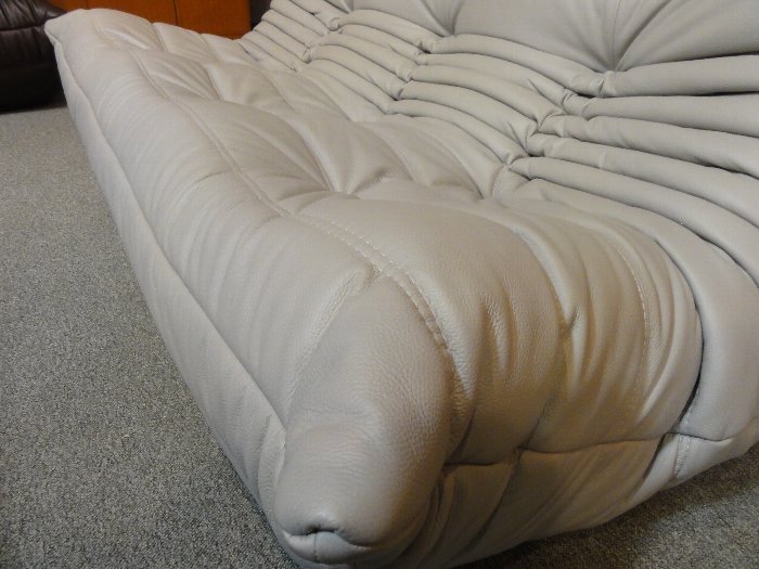 リーン・ロゼの本革仕様のトーゴ3P・限定グレー色 : 住賓館(じゅうひん