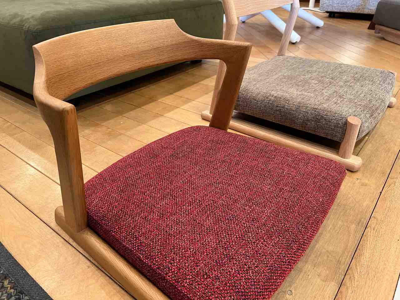 美品 廃盤品 ACTUS アクタス 日進木工FK1 日本製 座椅子 飛騨の家具 美品 廃盤品 ACTUS アクタス 日進木工FK1 日本製 座椅子 飛騨の