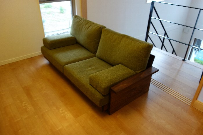 宇多津町にMaster WaLシリーズのBEAK SOFAやカーゴAVボード・KP