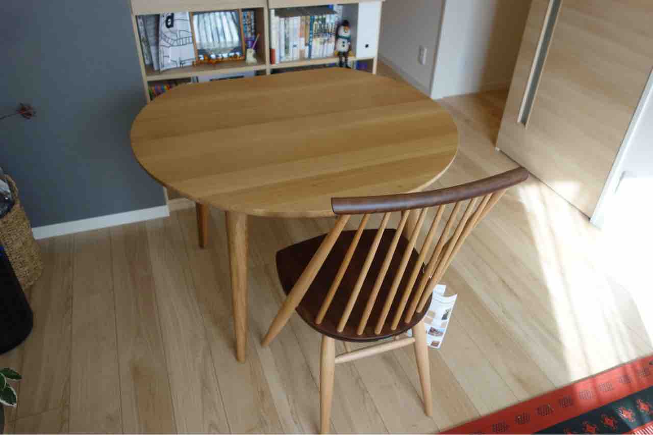 高松市に飛騨産業・YURURI テーブルと柏木工・シビルチェアを納品 : 住