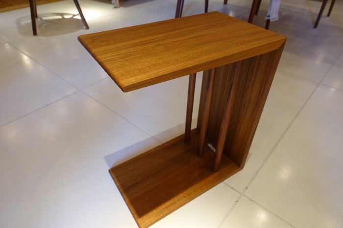 【断捨離した後に残したいサイドテーブル】日進木工・2WAY SIDE TABLE・チーク仕様 住賓館(じゅうひんかん)ブログ