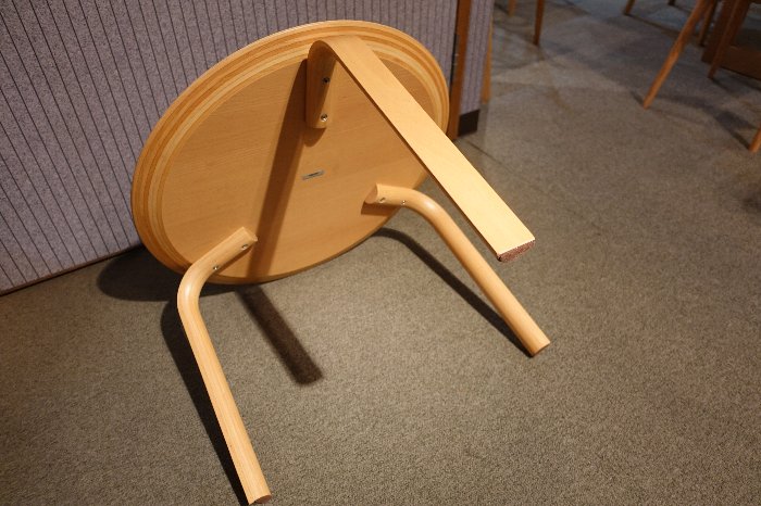 デンマーク Askman Jørgen Møller ビーチ材 ネストテーブル デンマーク・Askmanのネストテーブル/9-211 : 住賓館(じゅうひんかん