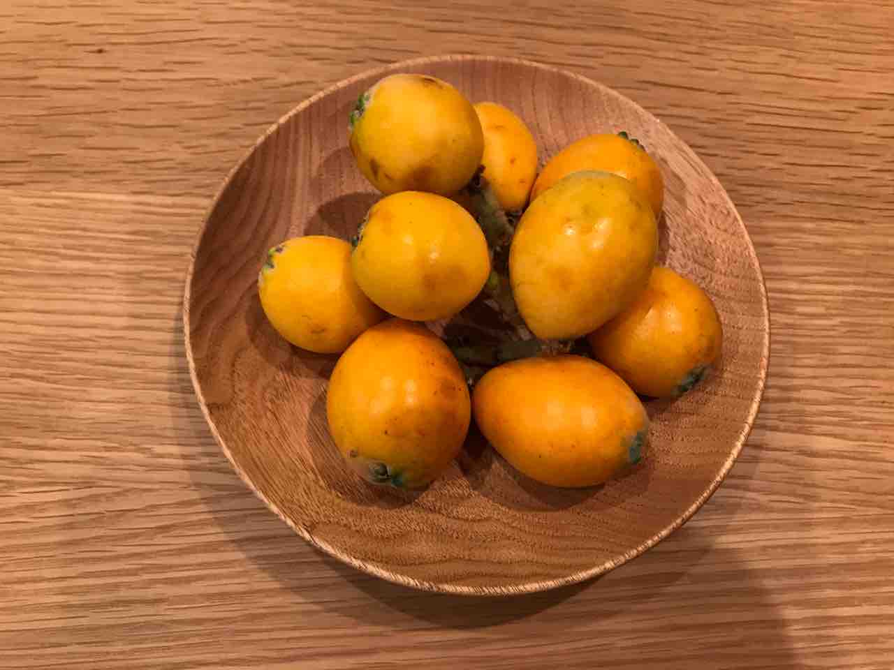 木の器にびわが似合います スィング 飛騨高山 住賓館 じゅうひんかん ブログ