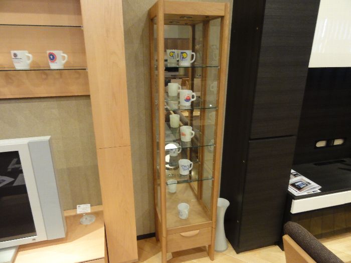 KI-25【新入荷 リサイクル品】日進木工 ウォールナット キュリオケース KI-25【新入荷 リサイクル品】日進木工 ウォールナット キュリオケース