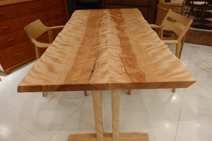 ブックマッチ　山桜　ラ・ビーダのLテーブル ブックマッチ 山桜 ラ・ビーダのLテーブル