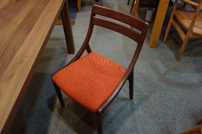 トーアの村澤一晃さんデザインのアルコチェア : 住賓館(じゅう トーアの村澤一晃さんデザインのアルコチェア : 住賓館(じゅう