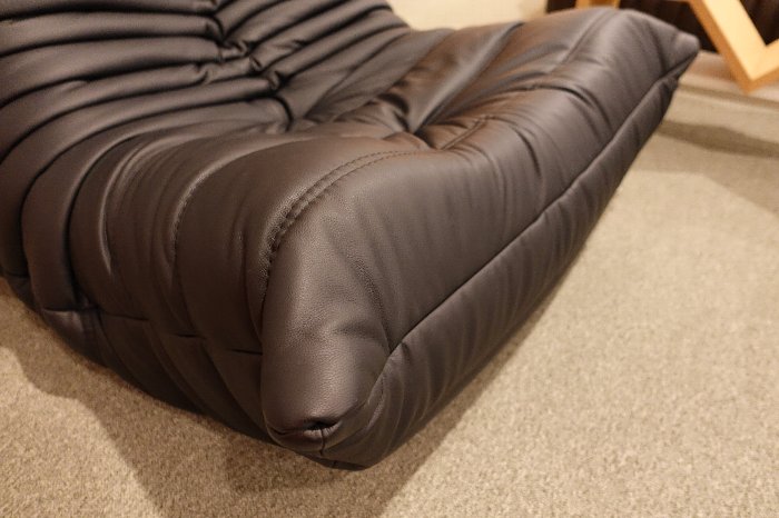 【はんはん】リーンロゼ　ligne roset レザーチェア ロゼスリム | チェア | 取扱製品 | ligne roset | リーン・ロゼ公式サイト