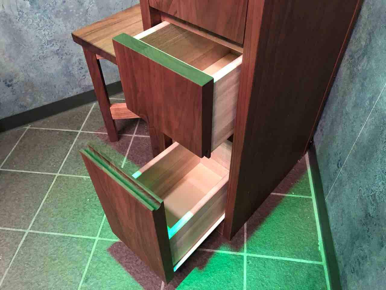 コンパクト空間にお勧め姿見ドレッサー】マスターウォール（MasteWaL