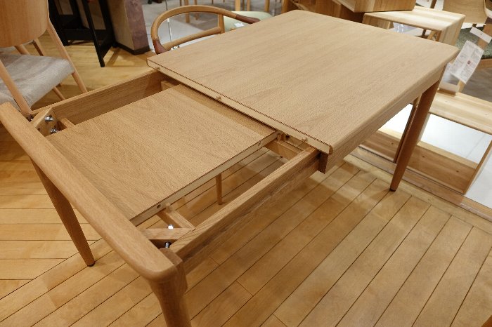 2017年・日進木工展】伸長式のダイニングテーブル・DT-0478 : 住 2017年・日進木工展】伸長式のダイニングテーブル・DT-0478 : 住