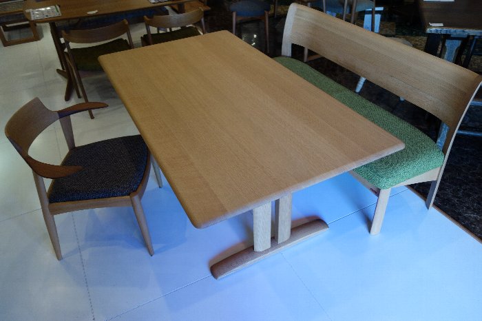 飛騨の家具】シラカワのRAPTシリーズのLDテーブルST-R57557が入荷 : 住