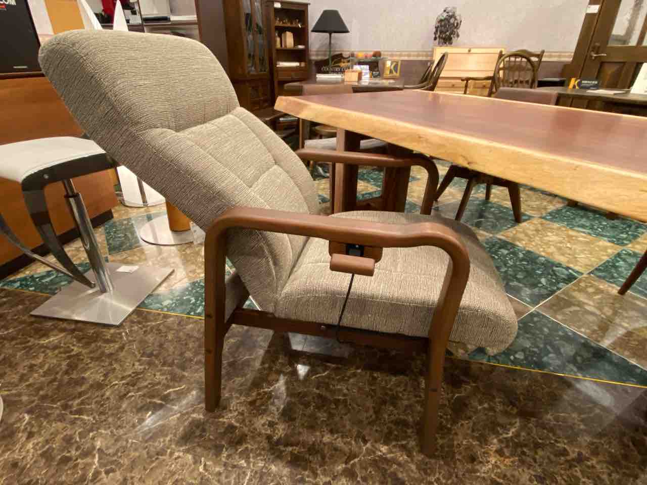 富士ファニチャーRAKU/楽本革リクライニングチェア