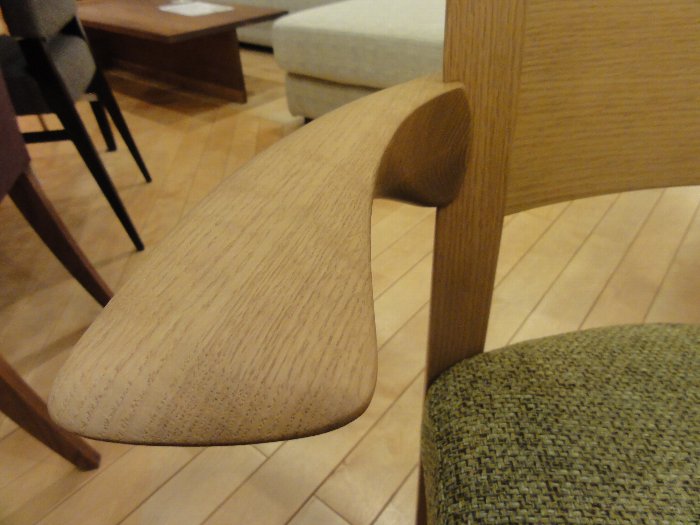 shirakawa TRES RAPT アームチェア展示品