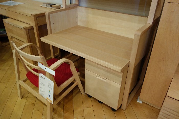 限定特価】限定3台・日進木工のデスクn-kids STUDYにcasalinoチェアを