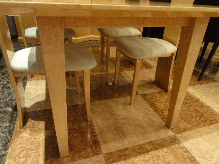 住賓館設定のフルオーダー家具】 松創のバーズアイメープルミガキ仕様