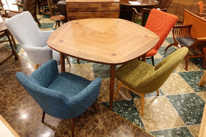 松創・MEETEEの五角形テーブル・FDT-2W : 住賓館(じゅうひんかん)ブログ