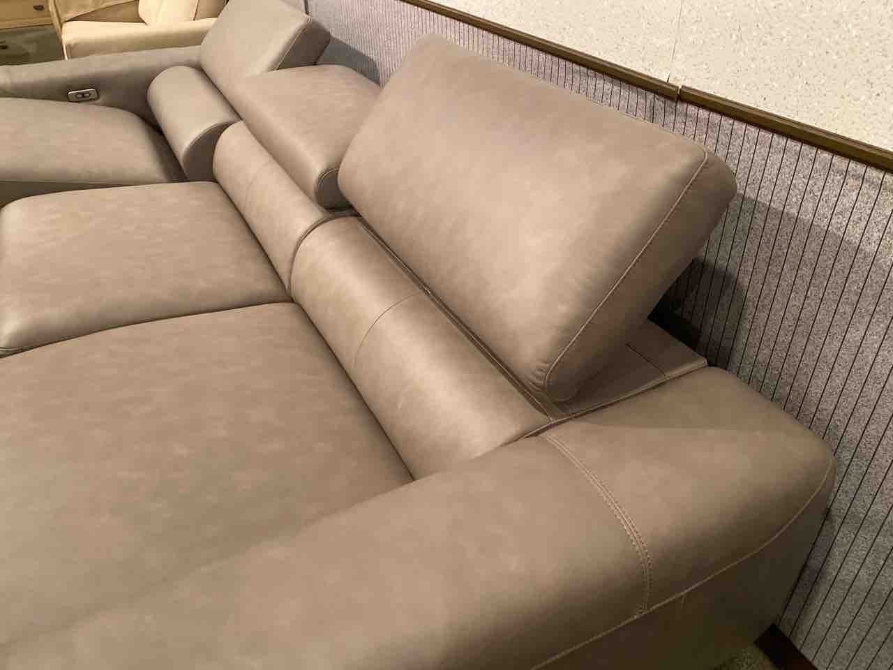 馬場家具・セミアニリン本革仕様の電動ソファ・ヒューゴ入荷 : 住賓館