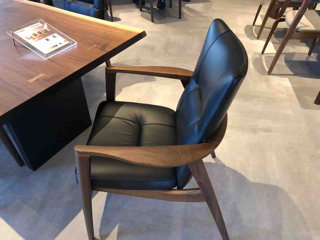 2019・飛騨高山出張】柏木工・DEWサイドチェアとSINOGIサイド