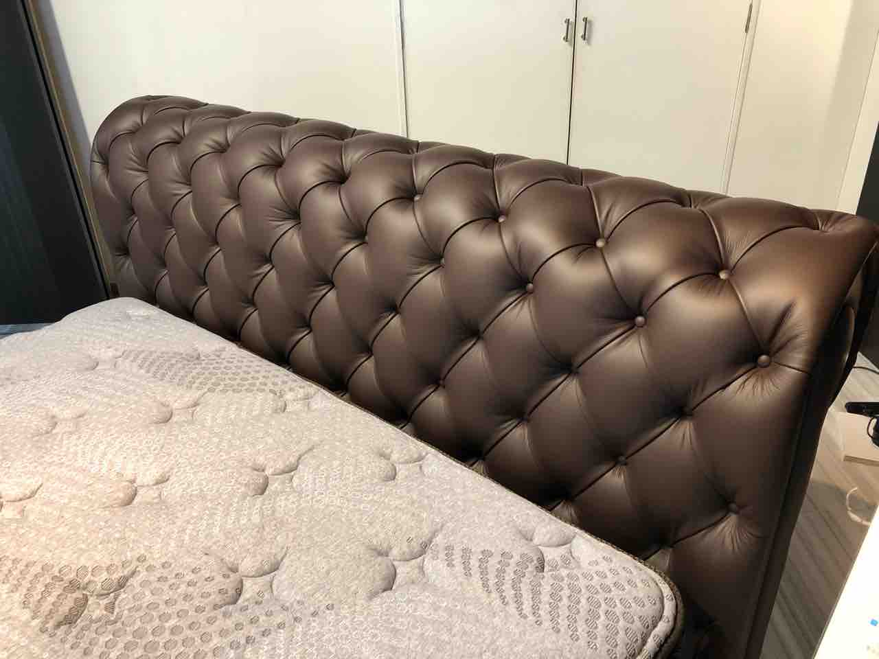 サータ・本革ボタン留めフレーム・ニューヨーク552 : 住賓館(じゅう