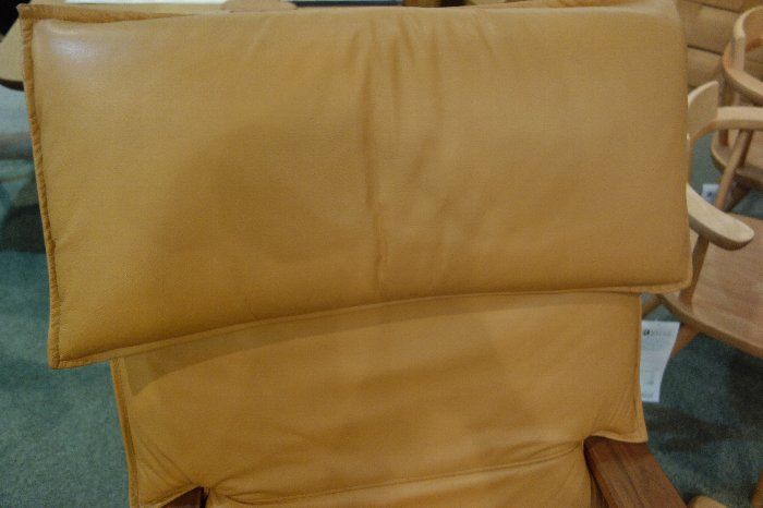 柏木工のイージーチェア・IC51とオットマン・IC52 : 住賓館(じゅうひん