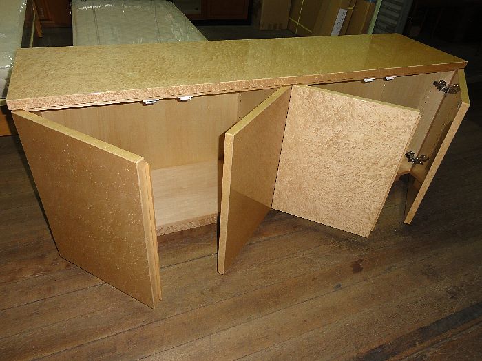 バーズアイメープルのオリジナルサイドボード : 住賓館(じゅうひんかん