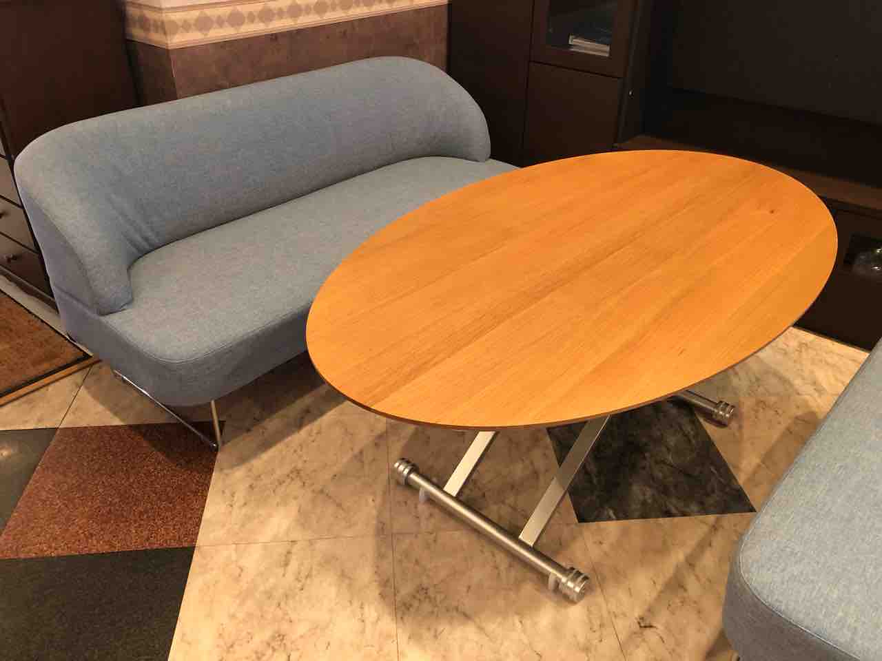 estic•SPIGAシリーズのLDセット・アレーナとX-LIFTテーブル : 住賓館