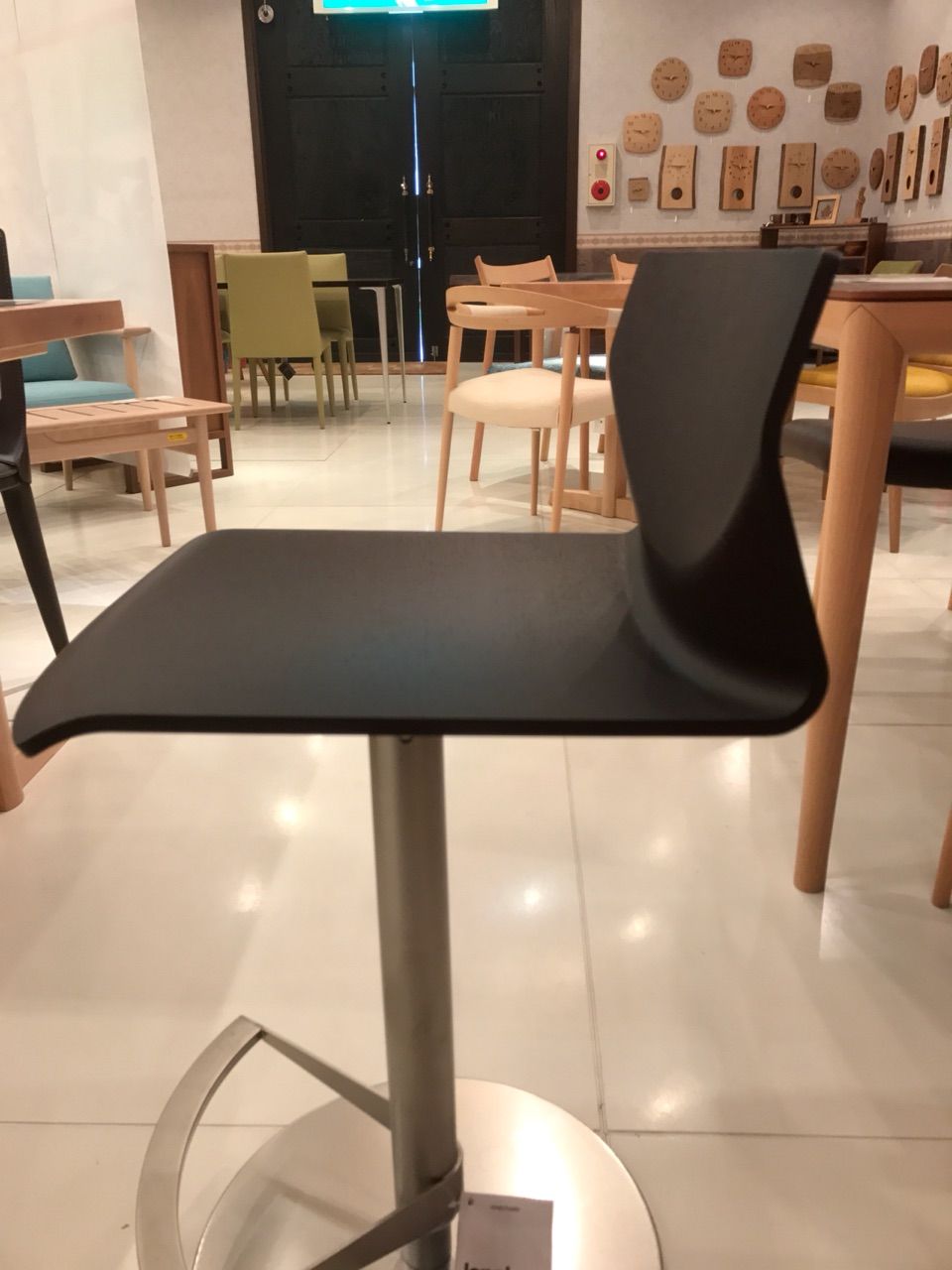 イタリアの家具ブランド「ラパルマ社」のカウンターチェア