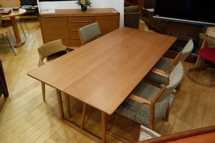 展示品□日進木工□北欧スタイル□アームチェア□飛騨高山□ナチュラル