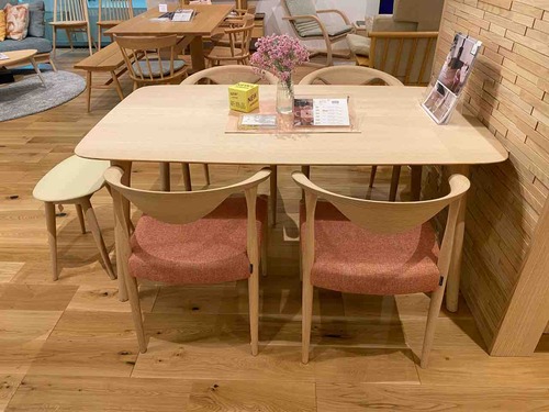 2022柏木工セール】Ritリットチェア : 住賓館(じゅうひんかん)ブログ