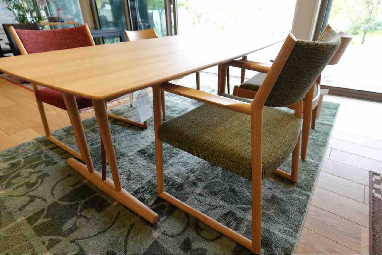 高松市に日進木工・ホワイトウッド・LDダイニングセット納品 : 住賓館