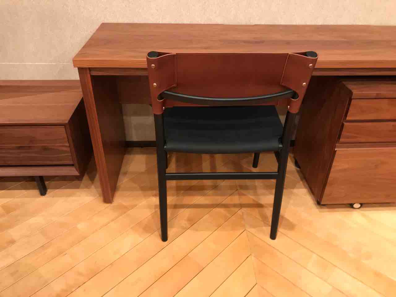 【MasterWal】ダイニングセット（テーブル・チェア4脚） MasterWal】ダイニングセット（テーブル・チェア4脚）