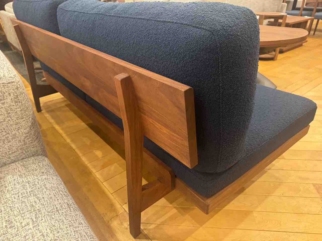 マスターウォール展示品入れ替え】POROポロソファ1800 : 住賓館(じゅう