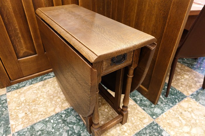 引っ越し多いお客様にお勧めのゲートレッグテーブル】飛騨産業