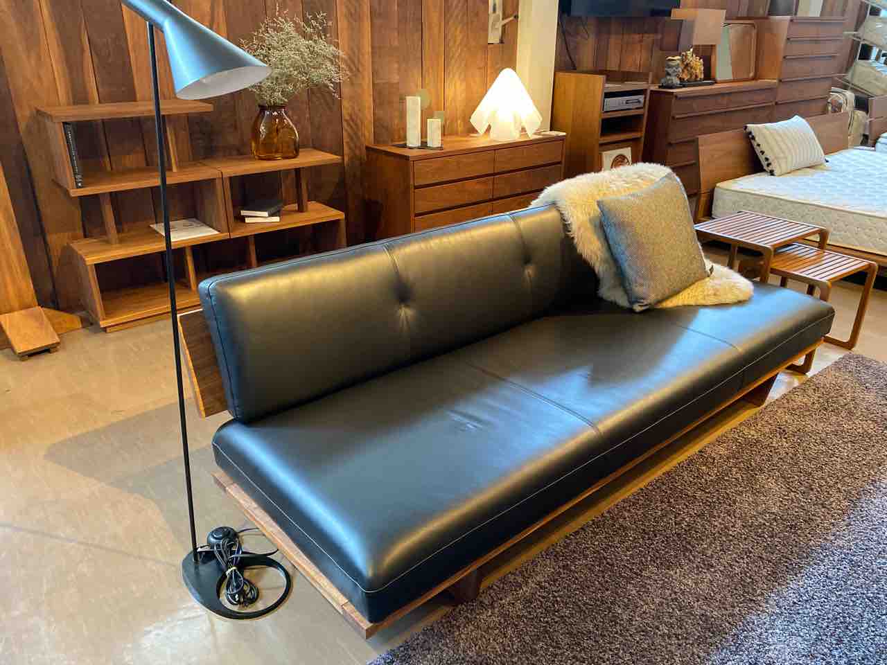 アカセ木工マスターウォールモアレスソファー