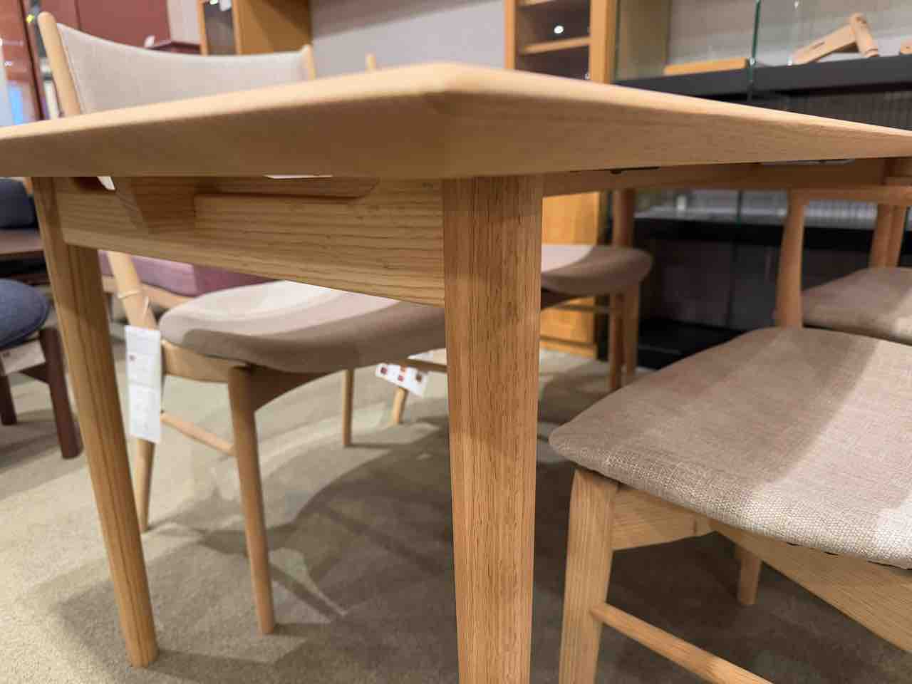 柏木工 ダイニングテーブル CIVILダイニングテーブル(オーク)W1350～1650 – 柏木工株式会社