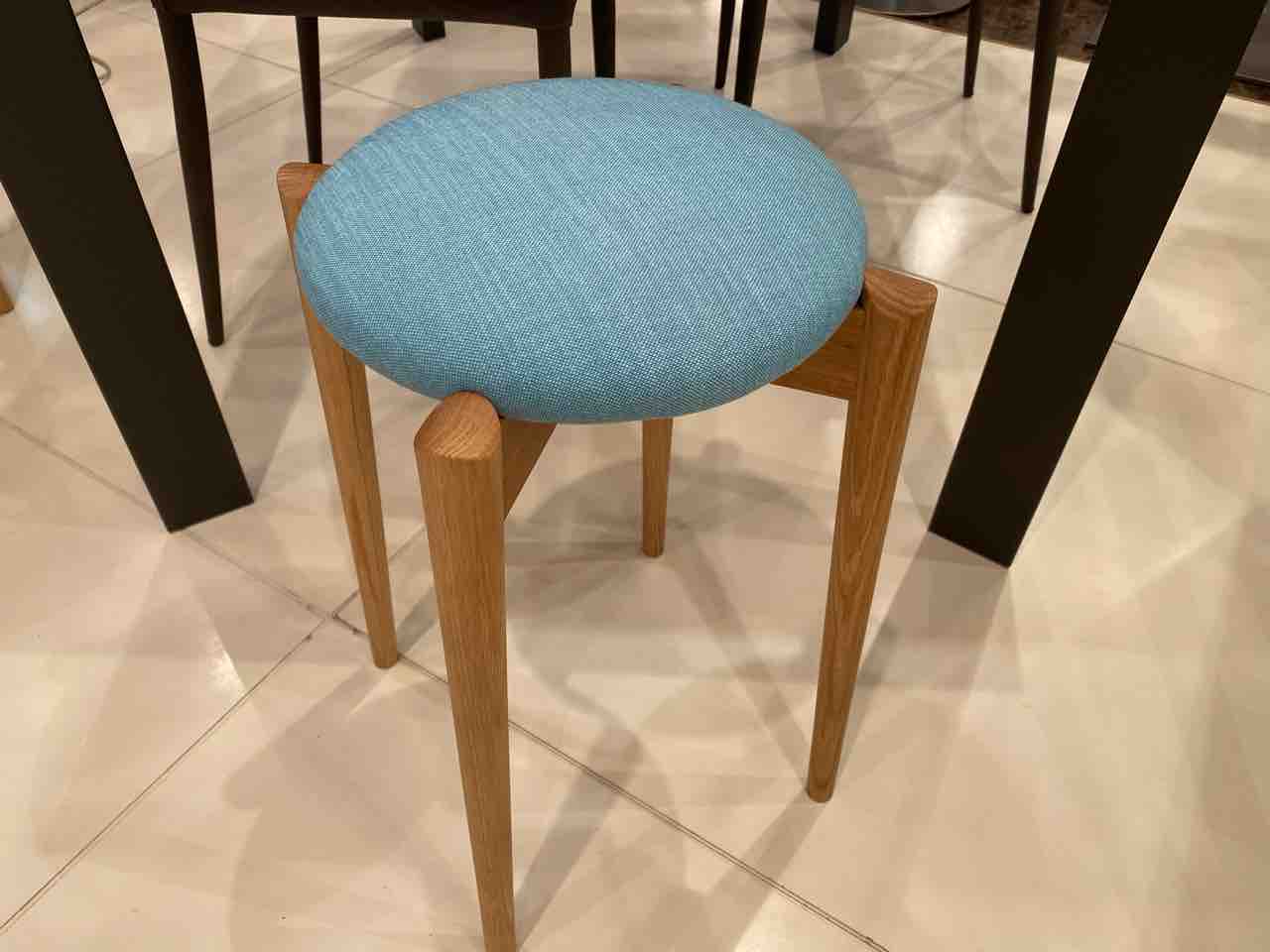 日進木工・Toy Stoolが入荷 : 住賓館(じゅうひんかん)ブログ