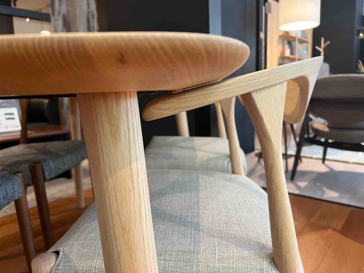 【展示美品】 柏木工 ダイニングテーブル ラウンドテーブル RIT リット 展示美品】 柏木工 ダイニングテーブル ラウンドテーブル RIT